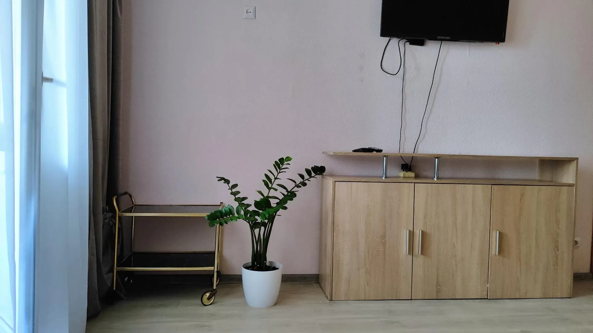 Apartmán Однокімнатна На Троєщині Kyjev