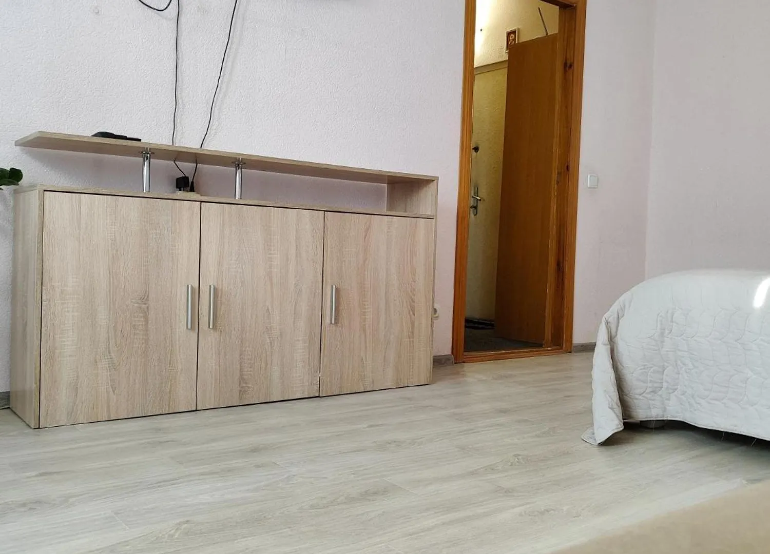Apartmán Однокімнатна На Троєщині Kyjev 0*,  Ukrajina